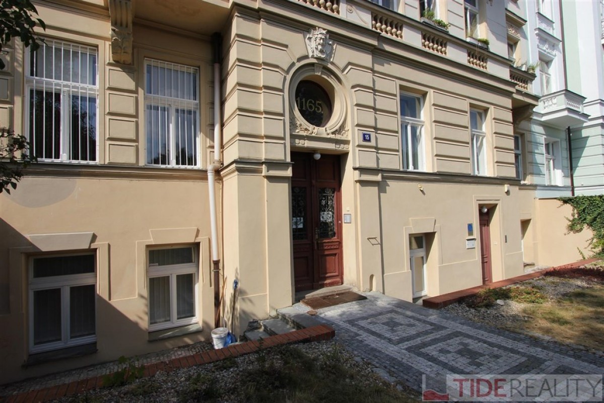 Pronájem nově rekonstruovaného bytu 2+kk na Vinohradech - Dykova ul., Praha 2