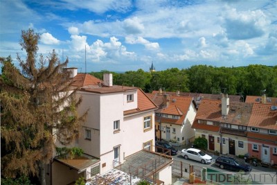 Prodej rozlehlého domu na Malvazinkách, Smíchov