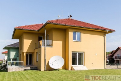 Rent of spacious villa in Průhonice area, Pod Valem II st.