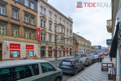 Classic spacious offices near Florenc metro station