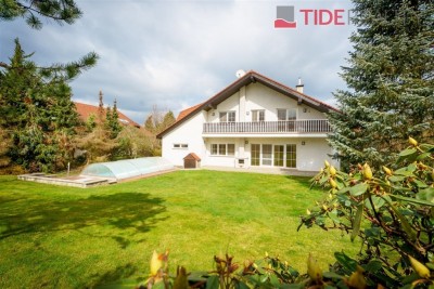 Rental of a spacious family house in Průhonice, Jetelová, Prague 4