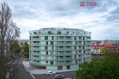 Pronájem garážového parkovacího stání v Rezidenci Oliva, Hodonínská ul., Praha 4