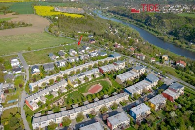 Rohový stavební pozemek Červená skála HusinecŘež