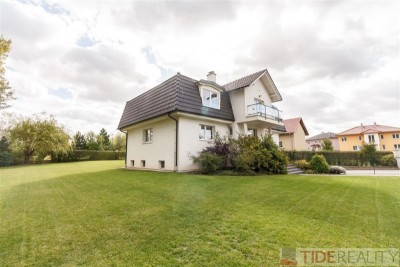 Rent of new spacious villa, 340 sq m, Pod Valem II, Průhonice, Prague 4