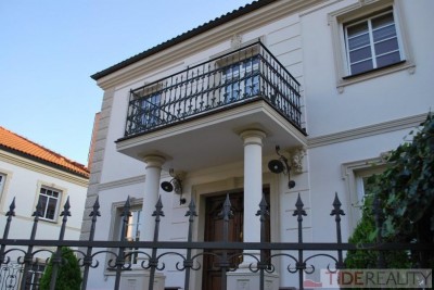 Rent of impressive villa in Nebušice area, K vinicím st., Prague 6