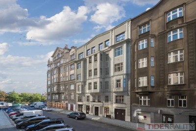 Pronájem krásného, zrekonstruovaného bytu 3+kk, 102 m2, Praha 5, Pecháčkova ul., Smíchov