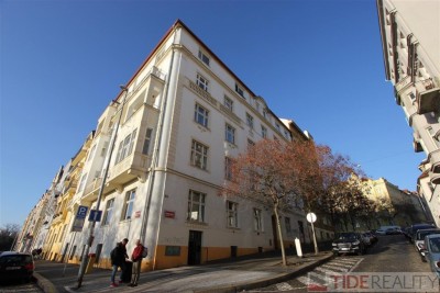 Rent of large, fully furnished apartment in Vinohrady area, Praha 2, Rybalkova str.