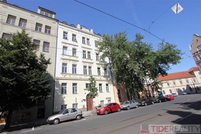 Pronájem prostorného bytu Praha 2, Svobodova ul.