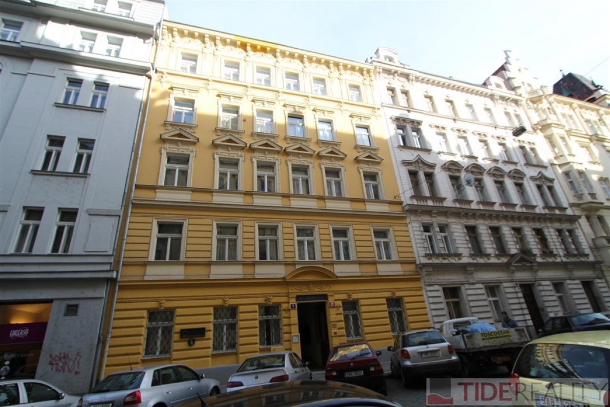 Pronájem útulného byt po rekonstrukci, Vojtěšská, Praha 1