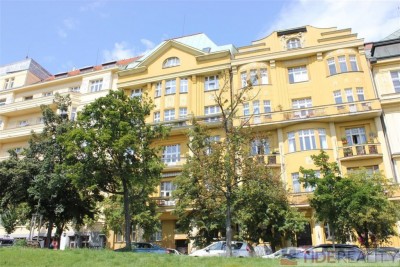 Rent of calm apartment in Vinohrady area, Slovenská st., Prague 2