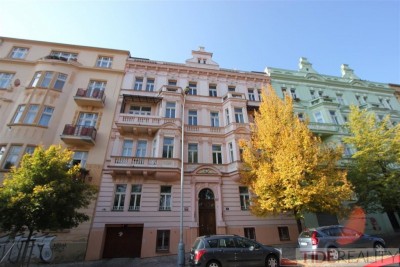 Pronájem elegantního bytu v klidné části Vinohrad, Kladská, Vinohrady